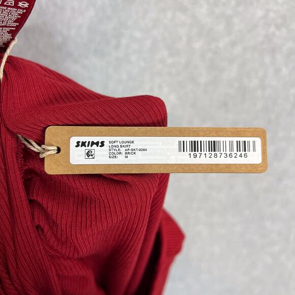 SKIMS Brick Red Soft Lounge Ribbed Ruched Long Maxi Skirt Size Medium - Picture 8 of 9